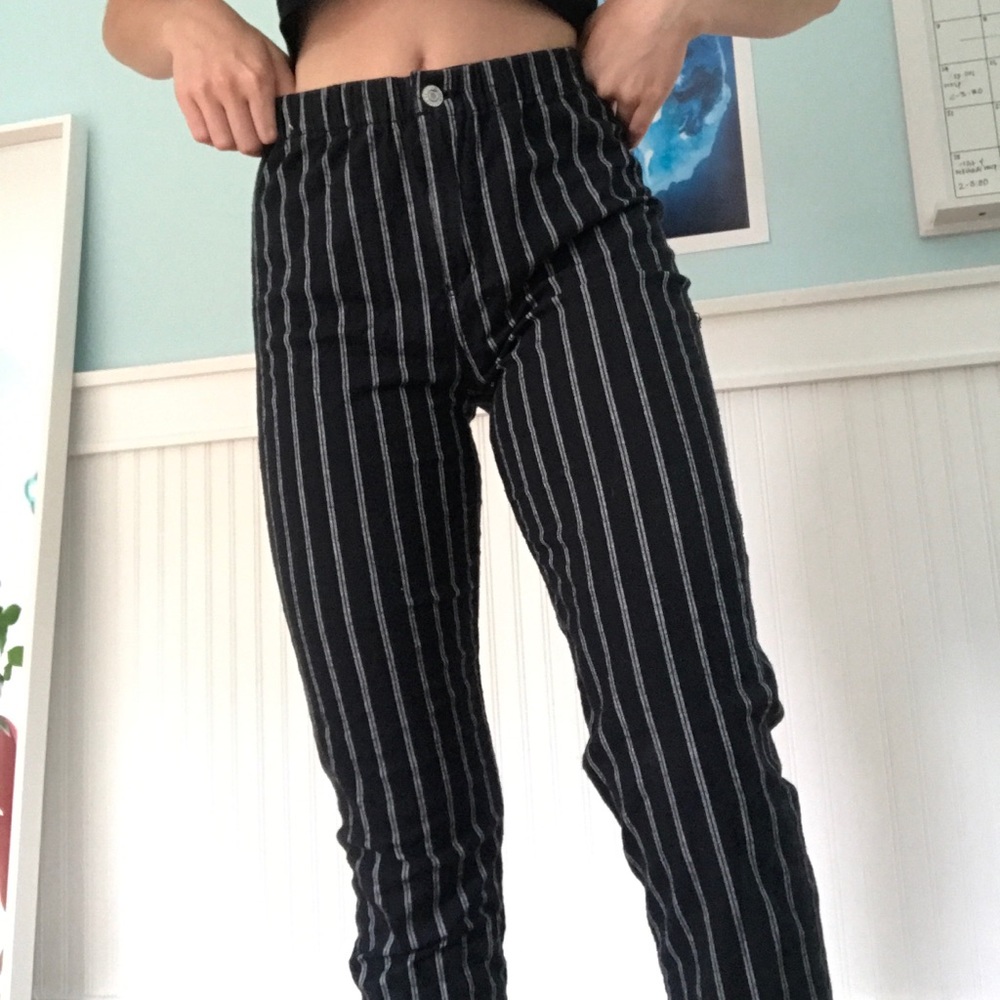 BRANDY MELVILLE Striped Fitted Pants